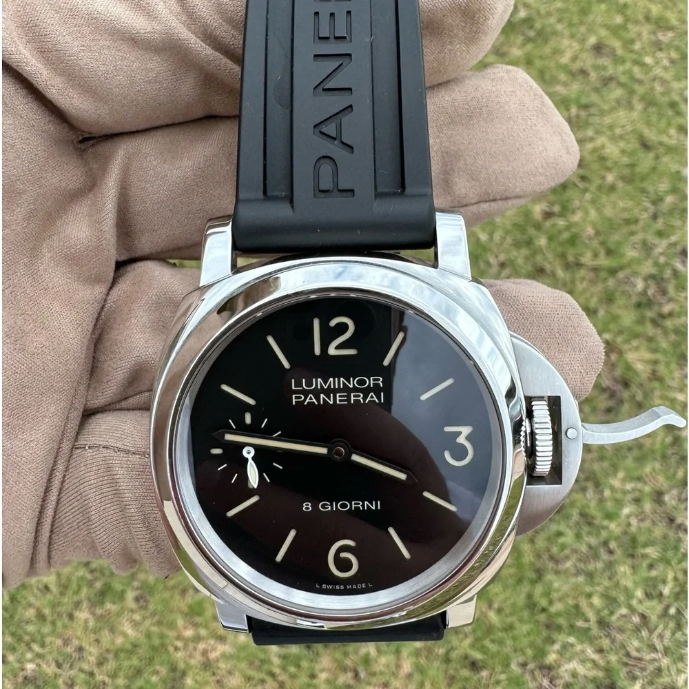Panerai Luminor 8 Giorni
PAM00915 - Picture 9 of 16
